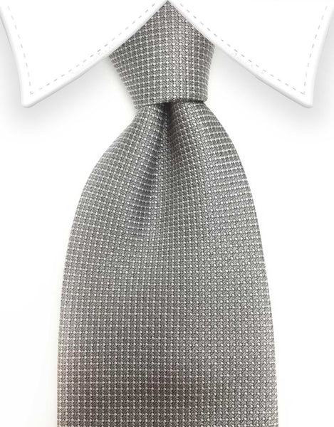 Light gray tie