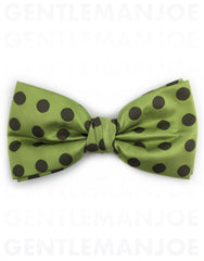 Green Polka Dot Bow Tie